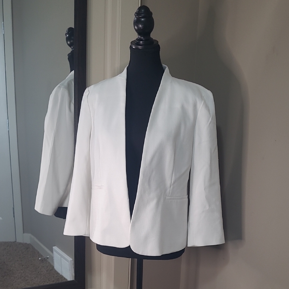 White Tailored Blazer with Minimalist Design